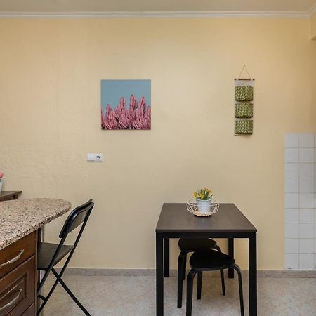 Cozy One Bedroom Apt In Historic Location - Carmo Lisboa Екстериор снимка