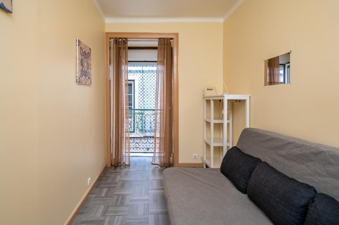 Cozy One Bedroom Apt In Historic Location - Carmo Lisboa Екстериор снимка