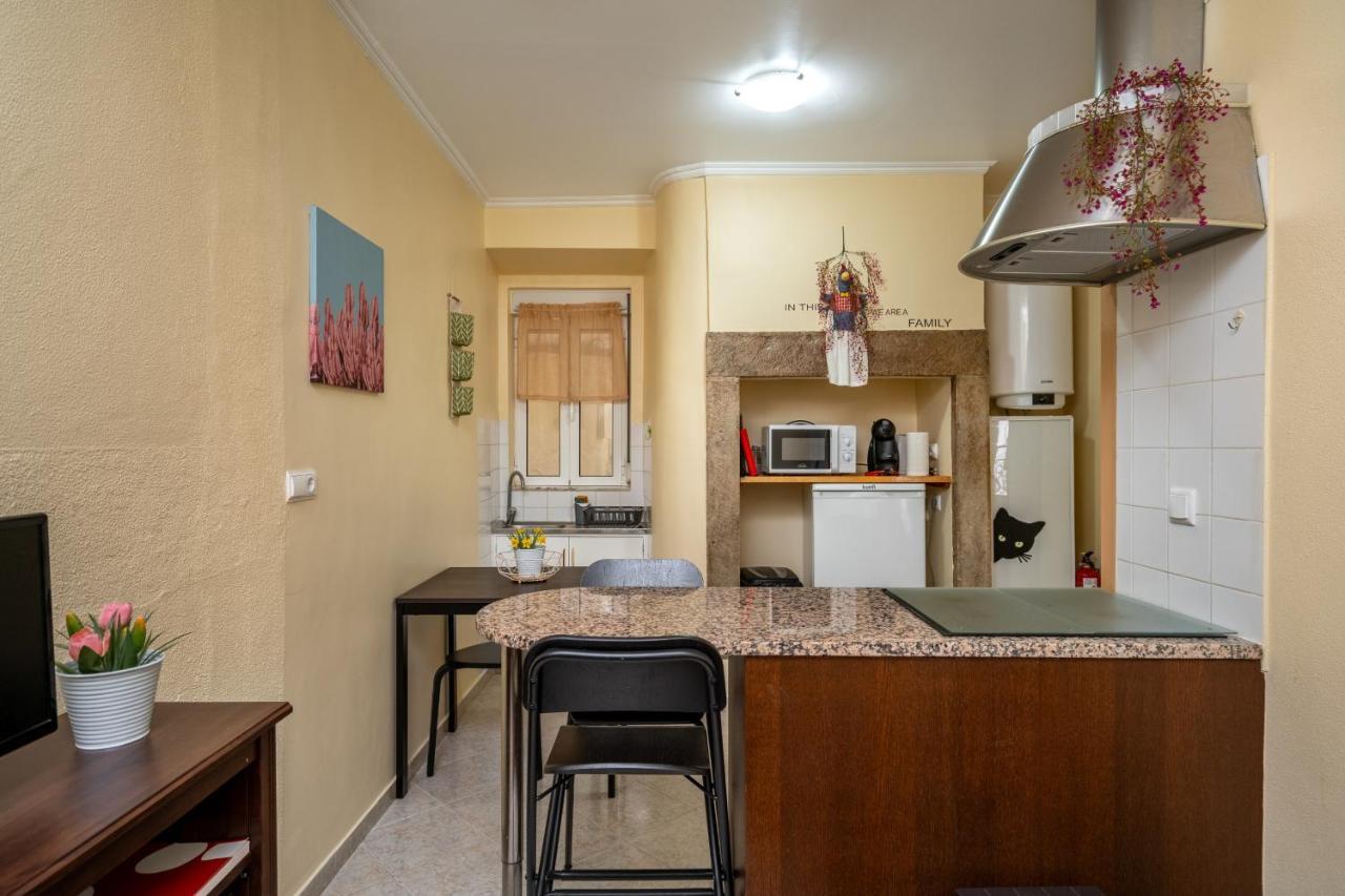 Cozy One Bedroom Apt In Historic Location - Carmo Lisboa Екстериор снимка