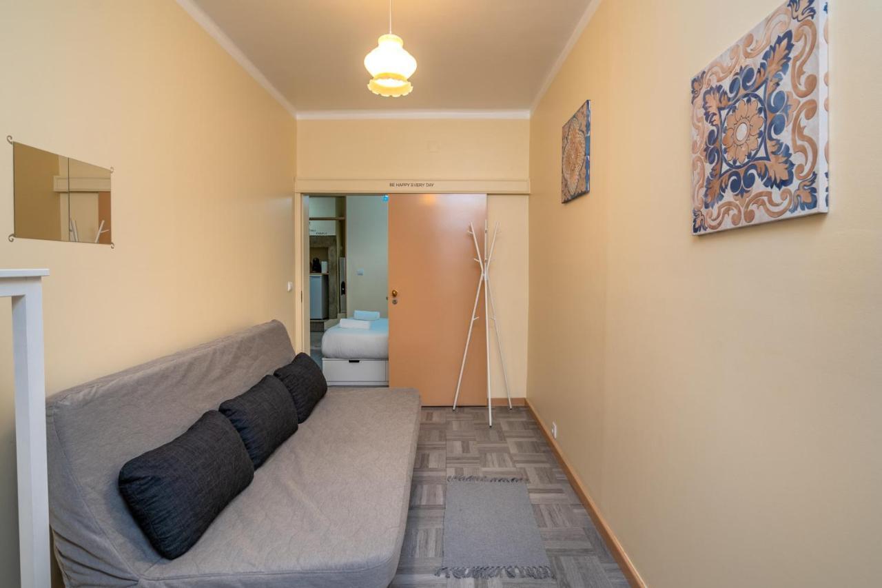Cozy One Bedroom Apt In Historic Location - Carmo Lisboa Екстериор снимка