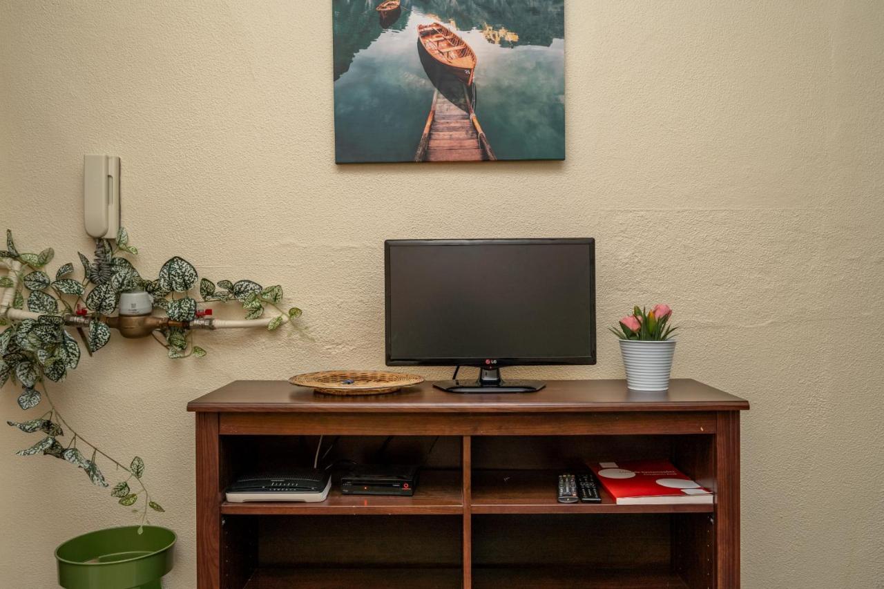 Cozy One Bedroom Apt In Historic Location - Carmo Lisboa Екстериор снимка